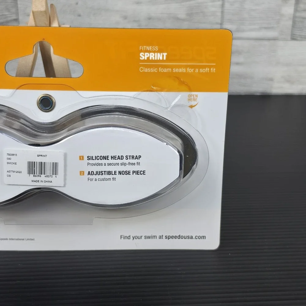 Speedo Sprint Fitness Goggles Classic‎ Foam Seals NEW FACTORY SEALED